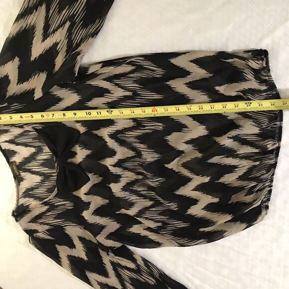 LAVISH MATERNITY Peasant Blouse L Chevron Stripe Bow Neck 3/4 Balloon Sleeve Top - Picture 7 of 8